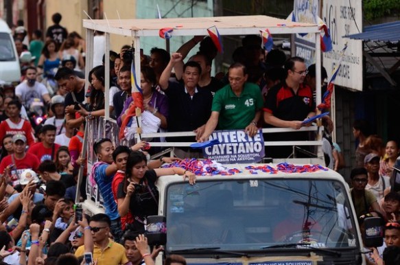 Presidential+Candidate+Rodrigo+Duterte+Campaigns+lae0sXCDaAnl